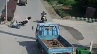 国产车祸集锦高清视频,警示行车安全不容忽视